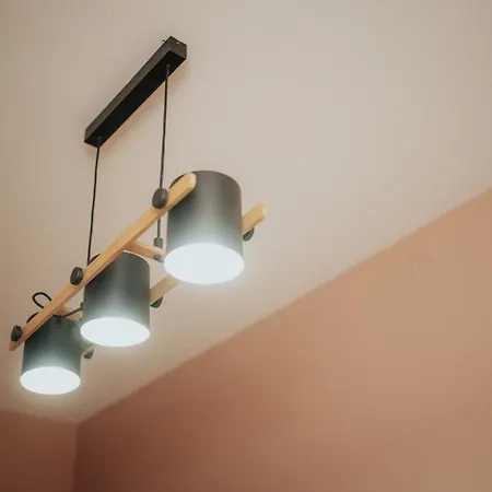 Дом отдыха Downtown 3 Bedroom House For 6 Pers