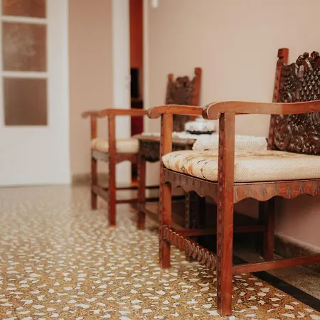 Downtown 3 Bedrm House For 6 Pers By Mps بيت للعطل