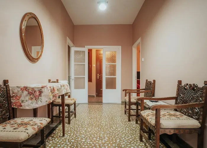 Downtown 3 Bedrm House For 6 Pers By Mps * Καλάβρυτα